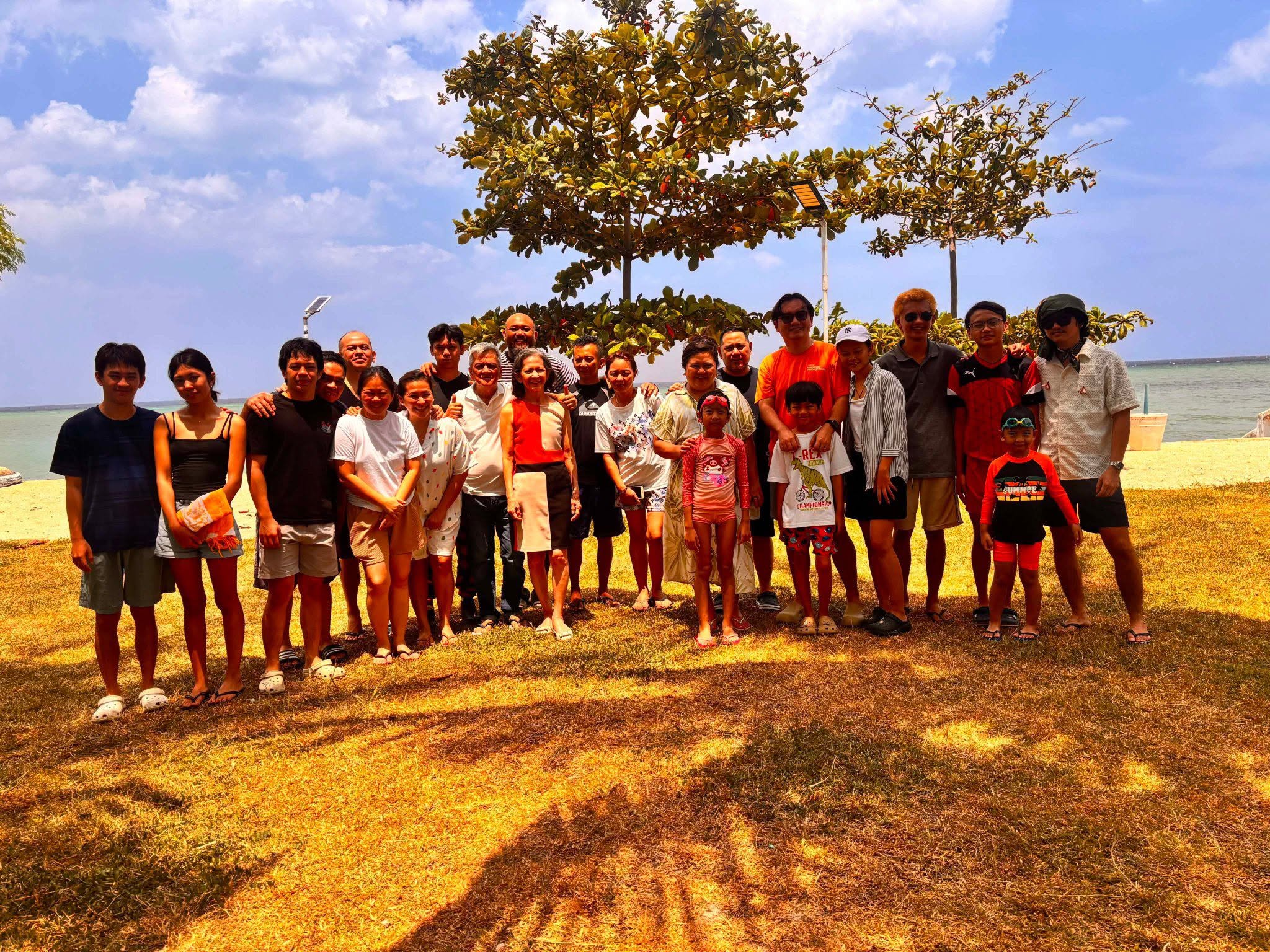 Family Reunion on the Front Lawn at Balay Amakan